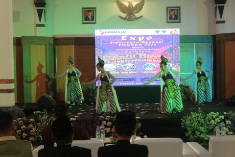 expo sesarengan ngawasi